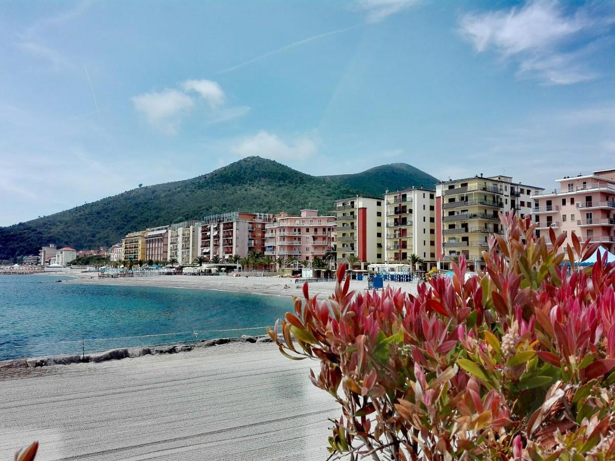 Appartamento San Martino Toirano Dış mekan fotoğraf